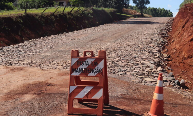 COESUL REALIZARÁ A PAVIMENTAÇÃO NA ESTRADA GERAL SAMPAIO