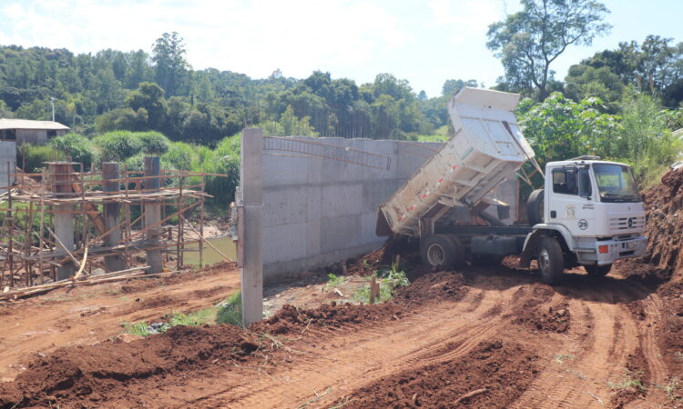 PREFEITURA AUXILIA NA RECONSTRUÇÃO DA ‘PONTE PASSO FUNDO’