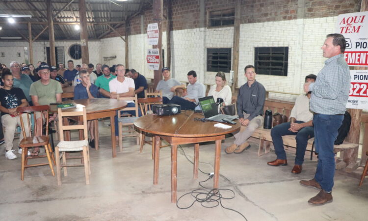 PRODUTIVIDADE NA CULTURA DE MILHO TEMA DE PALESTRA TÉCNICA