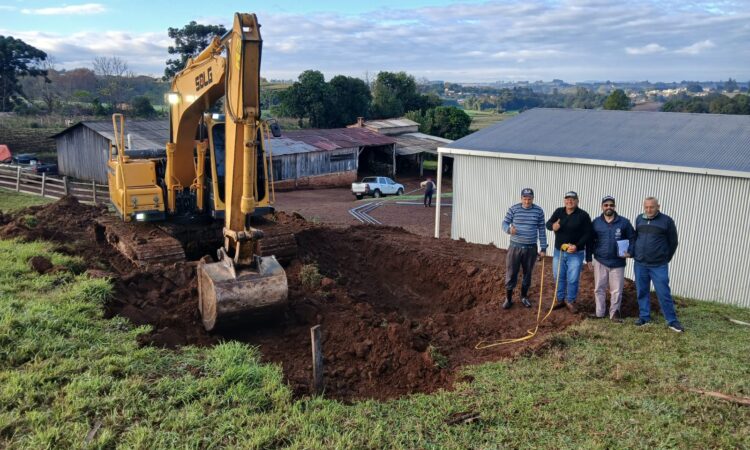 EMPRESA INSTALA CISTERNAS NAS PROPRIEDADES RURAIS