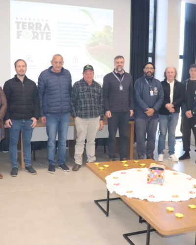 TERRA FORTE ENTREGA OS PRIMEIROS CARTÕES
