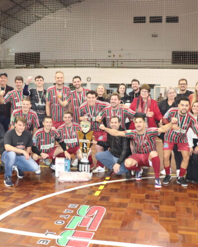 SORVEFREE E AMIGOS OS CAMPEÕES NO MUNICIPAL FUTSAL