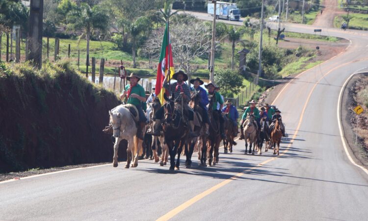 CAVALGADA DE INTEGRAÇÃO NA CHAMA CRIOULA 2026