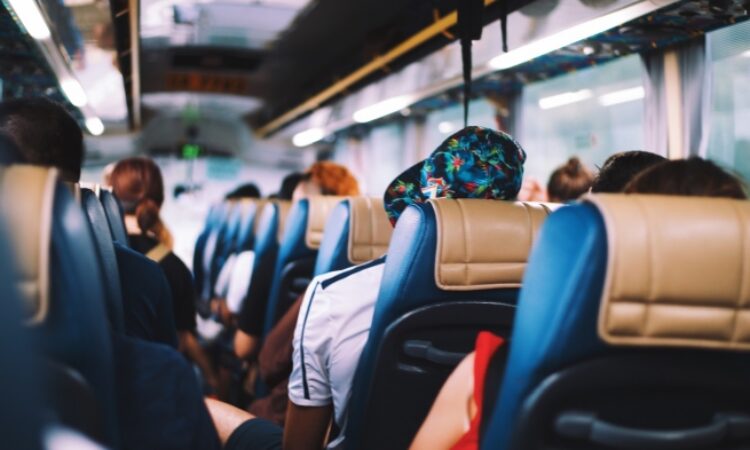 AUXÍLIO TRANSPORTE PARA UNIVERSITÁRIOS