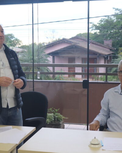 “REALIZANDO OBRAS SEM DEIXAR DE ATENDER A POPULAÇÃO”, AFIRMA O PREFEITO