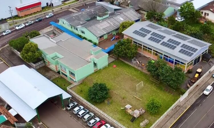 ESCOLA VÓ OLGA 30 ANOS DE FUNDAÇÃO