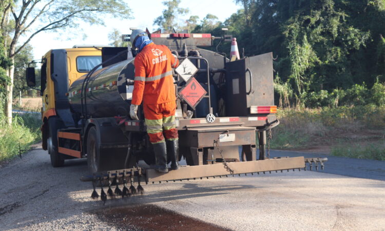 ATENÇÃO. TRABALHO COM PICHE AMANHÃ EM SANTO ANTÔNIO