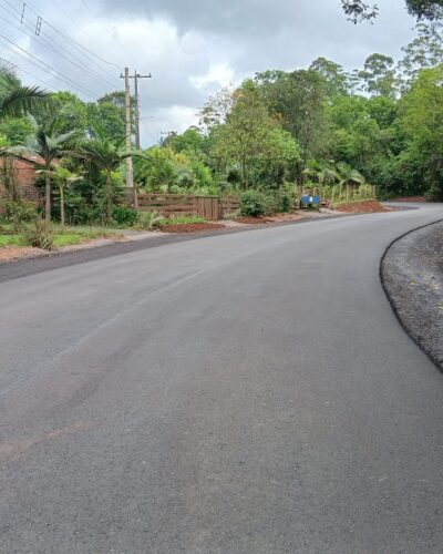COESUL FINALIZA ASFALTAMENTO DA ESTRADA EM SANTO ANTÔNIO